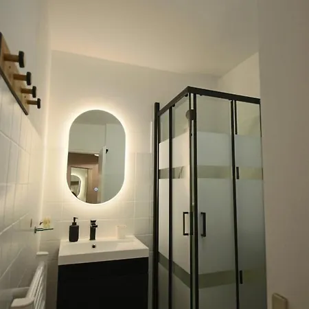 25 M2 Centre-ville Avec Balcon Et Wifi Aix-les-Bains