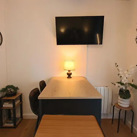 25 M2 Centre-ville Avec Balcon Et Wifi *
