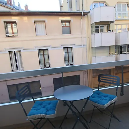 25 M2 Centre-ville Avec Balcon Et Wifi Appartement *