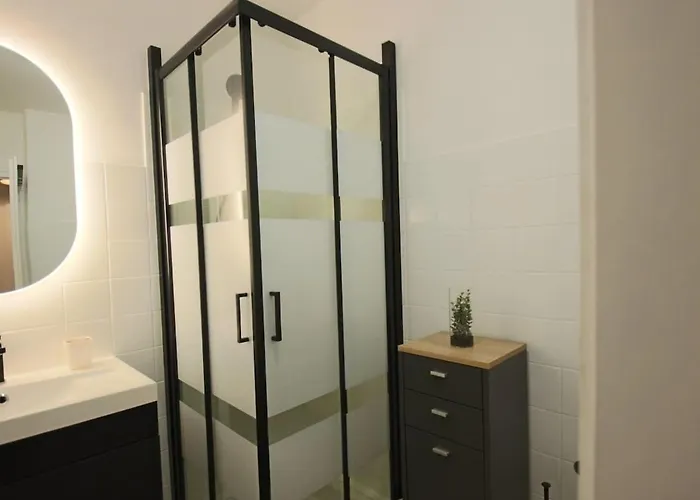 25 M2 Centre-ville Avec Balcon Et Wifi Aix-les-Bains